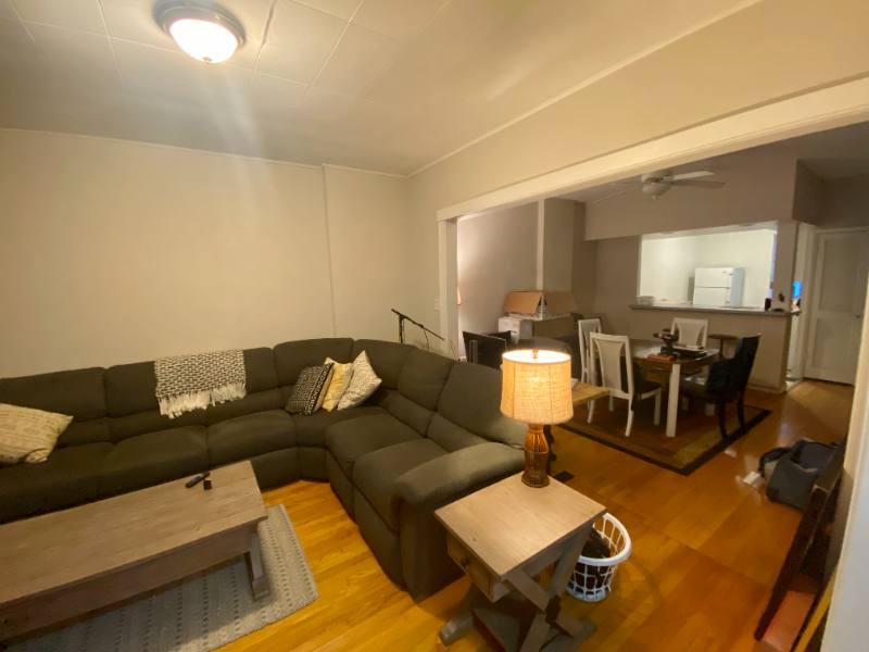 Apartment for rent at 2221 W School St, Chicago, IL 60618