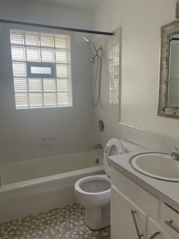 Apartment for rent at 1555 Margaret Ave SE, Grand Rapids, MI 49507