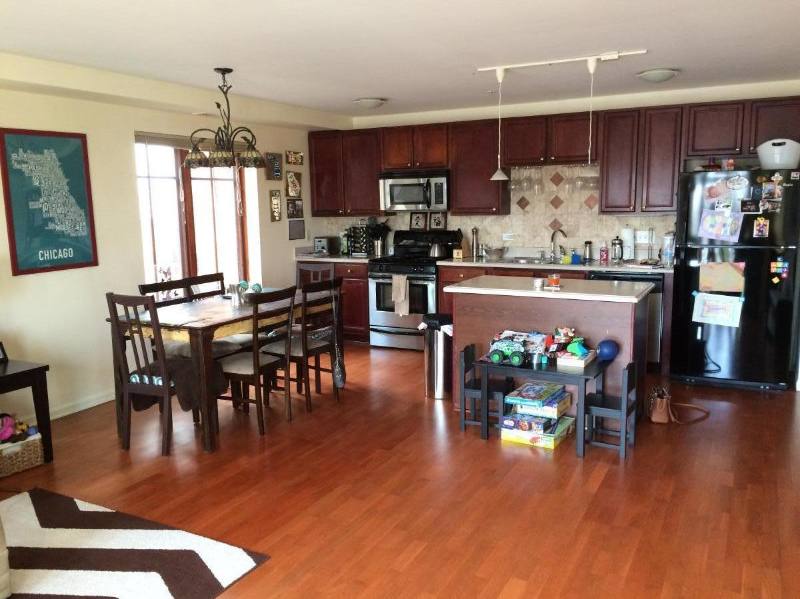 Apartment for rent at 8000 Kilpatrick Ave #2A, Skokie, IL 60076
