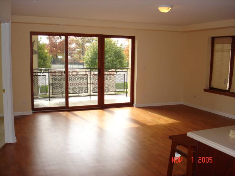 Apartment for rent at 8000 Kilpatrick Ave #2A, Skokie, IL 60076