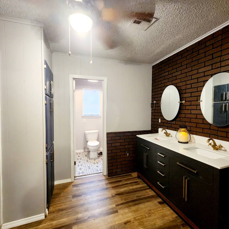 House for rent at 415 S 5th St, Chickasha, OK 73018