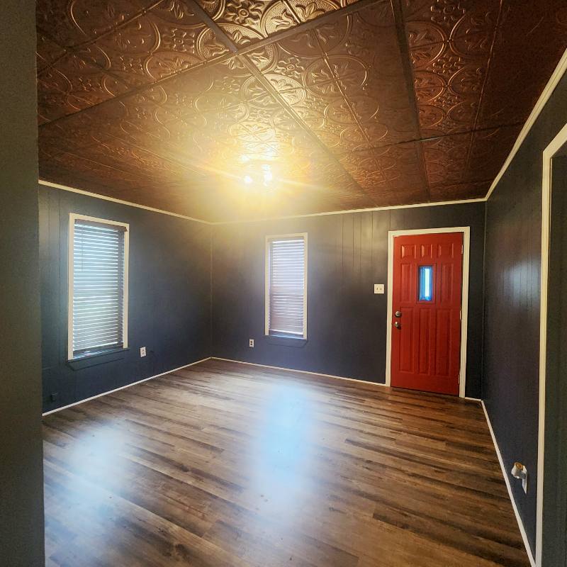 House for rent at 415 S 5th St, Chickasha, OK 73018