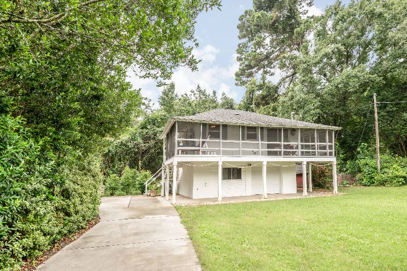 House for rent at 2243 Guerry Ave #B, Charleston, SC 29414
