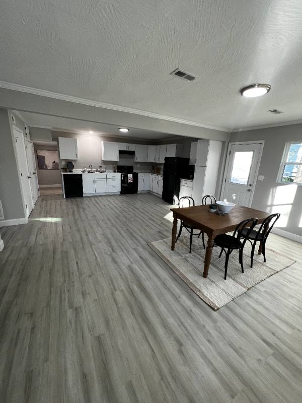 House for rent at 1477 E Lindberg St, Springfield, MO 65804