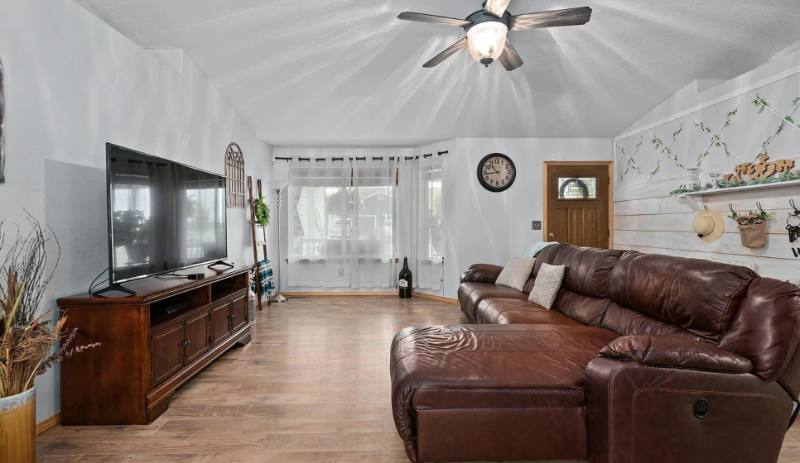House for rent at 1043 NW Kloe St, Mountain Home, ID 83647
