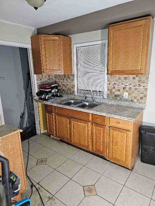 House for rent at 15712 Evergreen Rd, Detroit, MI 48223