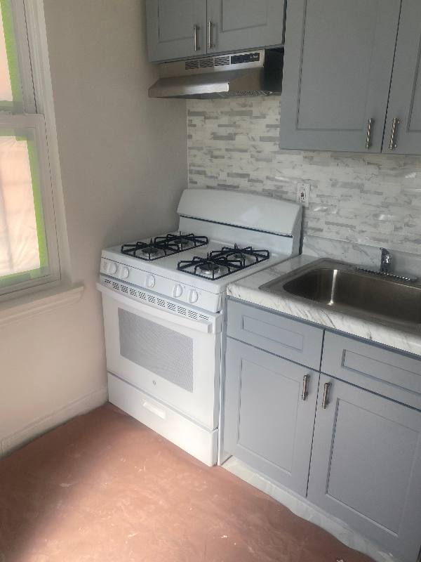 Apartment for rent at 14 Locust Hill Ave #1, Yonkers, NY 10701