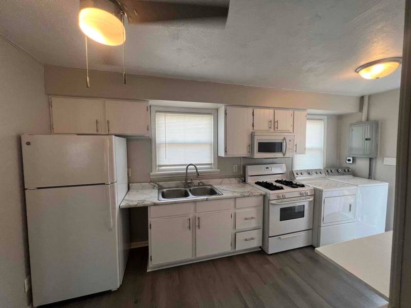 House for rent at 1842 28th Ave, East Moline, IL 61244