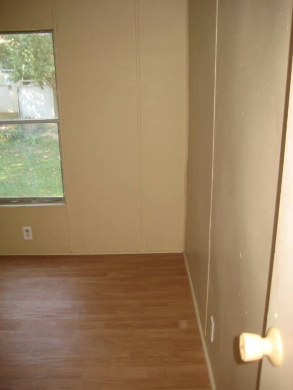 Apartment for rent at 924 W 49THE St #11, Anniston, AL 36206