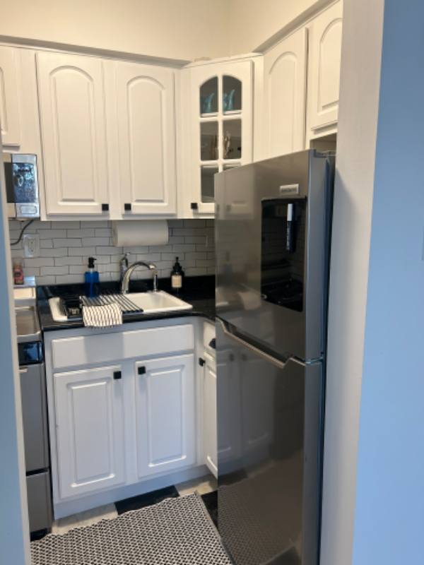 Apartment for rent at 2619 W Agatite Ave #1A, Chicago, IL 60625
