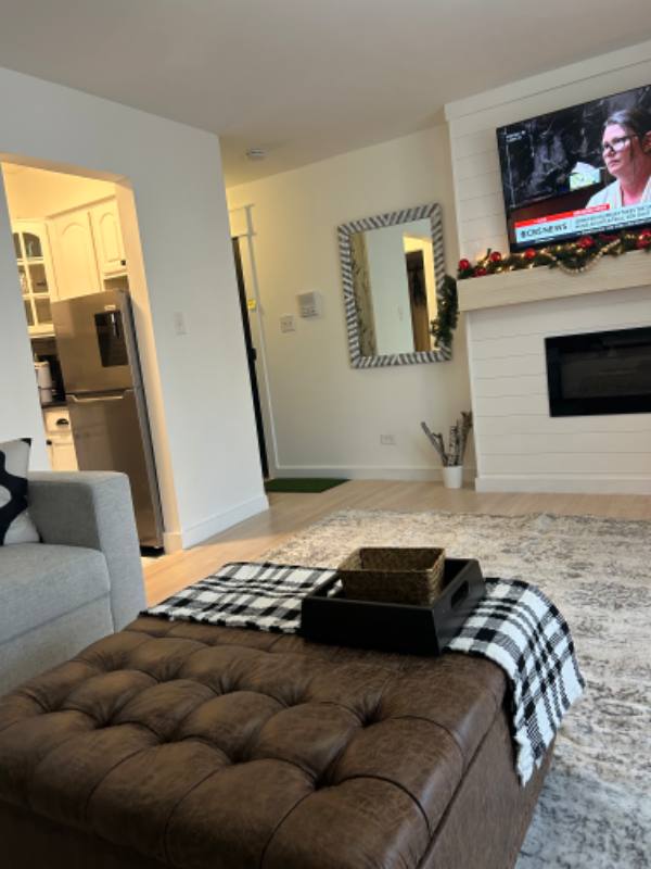 Apartment for rent at 2619 W Agatite Ave #1A, Chicago, IL 60625