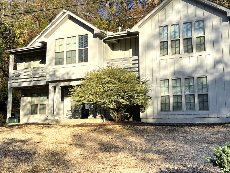 Townhouse for rent at 152 N Oklahoma Way, Fayetteville, AR 72701