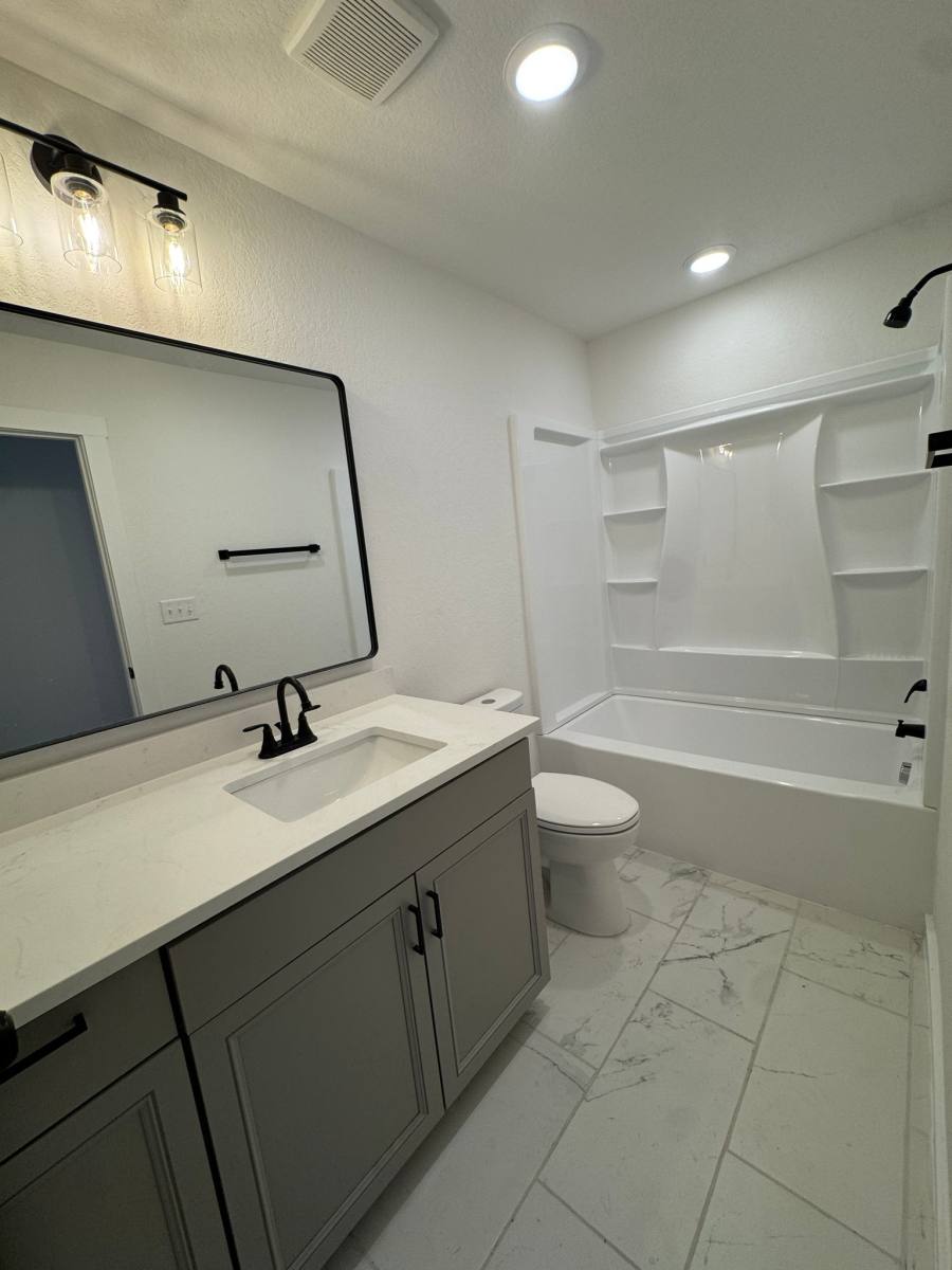 Apartment for rent at 2105 Vista Rosa #B, Three Rivers, TX 78071