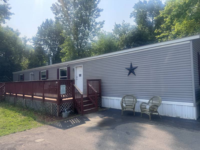 House for rent at 296 270th St, Osceola, WI 54020