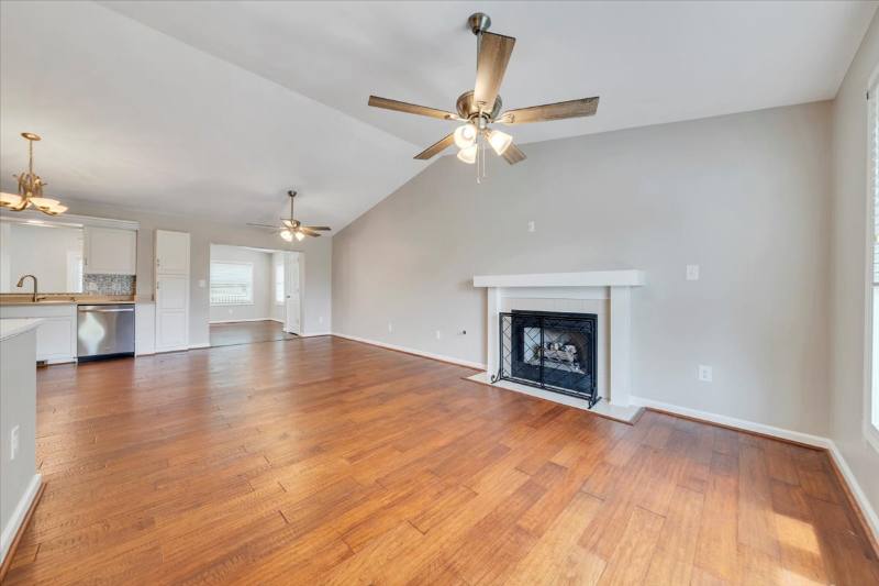 House for rent at 1905 Summerfield Dr, Roanoke, VA 24012