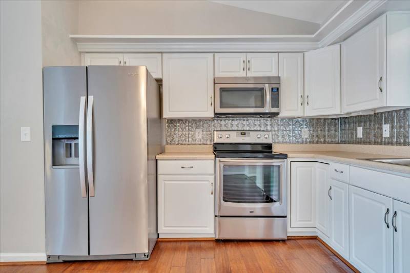 House for rent at 1905 Summerfield Dr, Roanoke, VA 24012