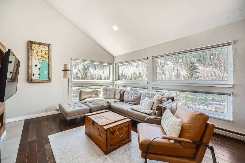 Townhouse for rent at 4081 Big Horn Rd #14-J, Vail, CO 81657