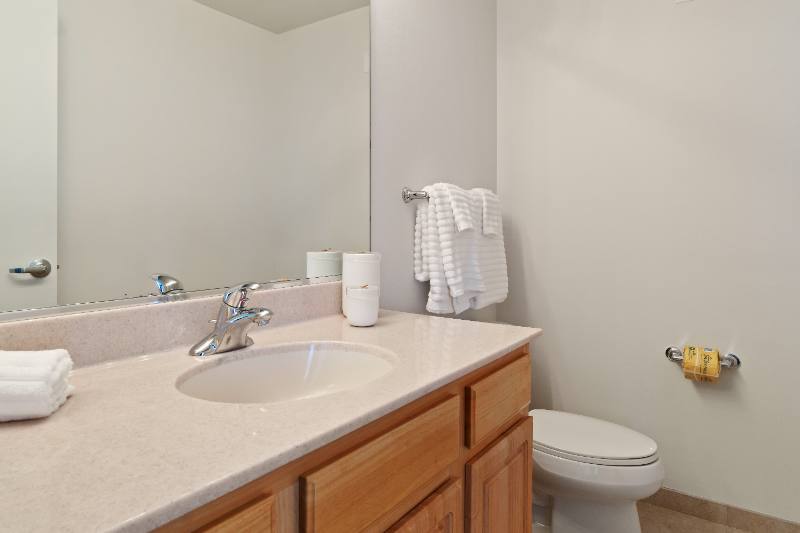 Apartment for rent at 318 N Desplaines St, Chicago, IL 60661