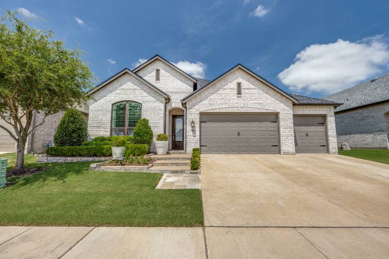House for rent at 914 Songbid Lane, Sherman, TX 75092