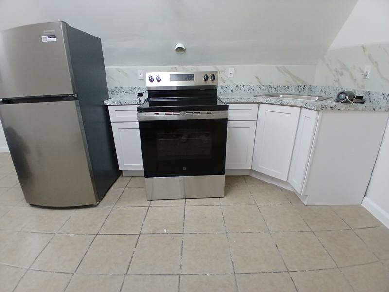 Apartment for rent at 66 Linden Ave #ATTIC, Jersey City, NJ 07305