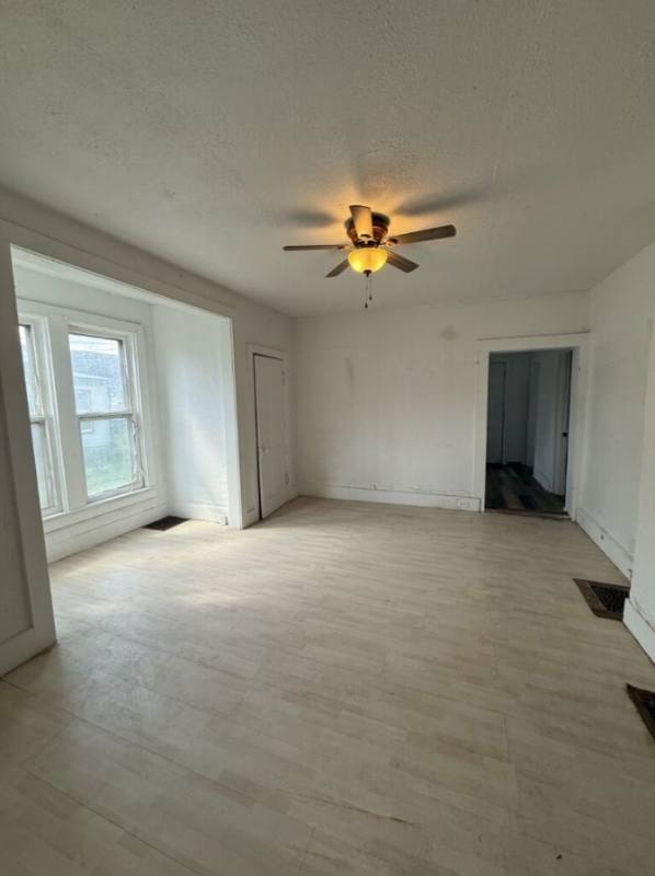 House for rent at 803 5th Ave, Shenandoah, IA 51601