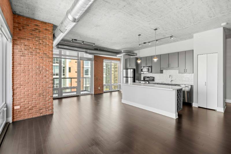 Apartment for rent at 877 S Clark St, Chicago, IL 60605