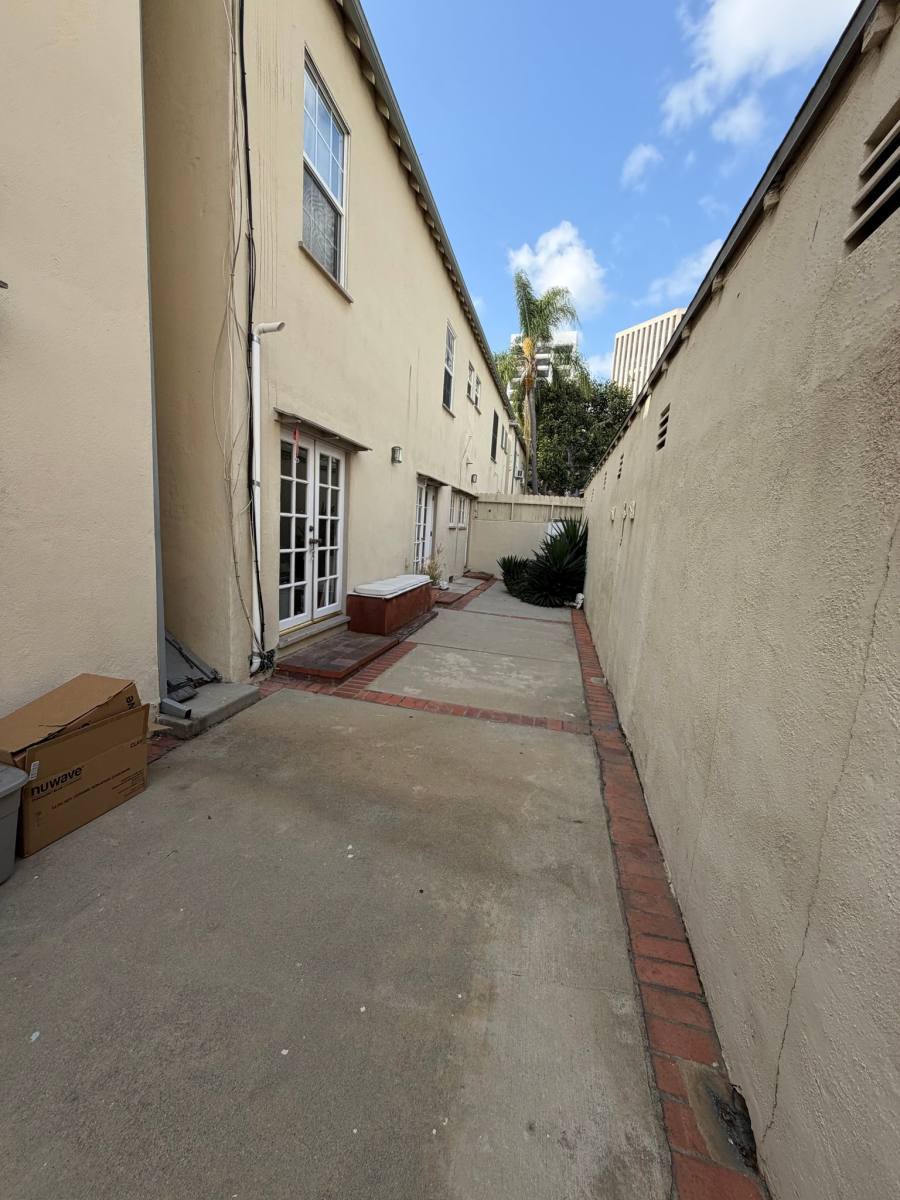 Apartment for rent at 9969 Robbins Dr #NA, Beverly Hills, CA 90212