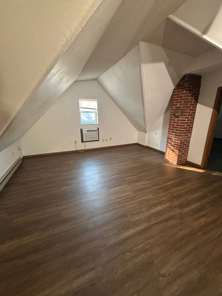 Apartment for rent at 1605 N Main St #B, Edwardsville, IL 62025