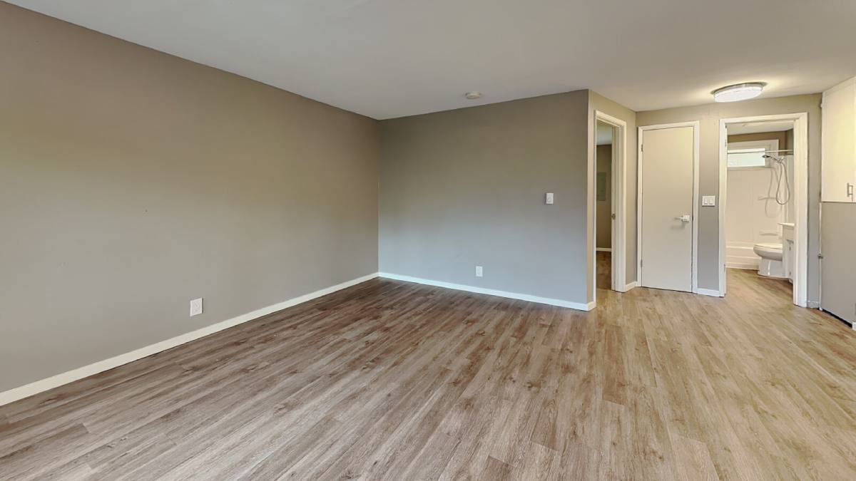 Apartment for rent at 102 Summit Ave N, Kent, WA 98030
