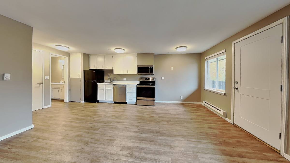 Apartment for rent at 102 Summit Ave N, Kent, WA 98030