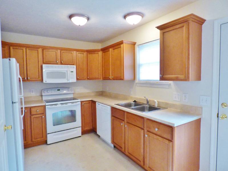 Townhouse for rent at 103 12th St #B, Grottoes, VA 24441