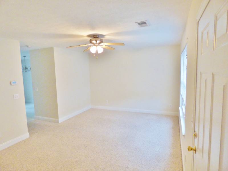 Townhouse for rent at 103 12th St #B, Grottoes, VA 24441