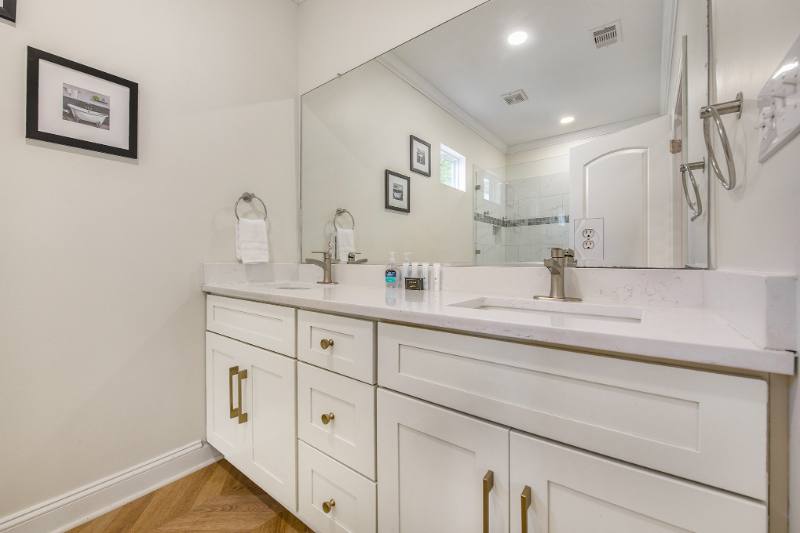House for rent at 10 Riker St, Charleston, SC 29403