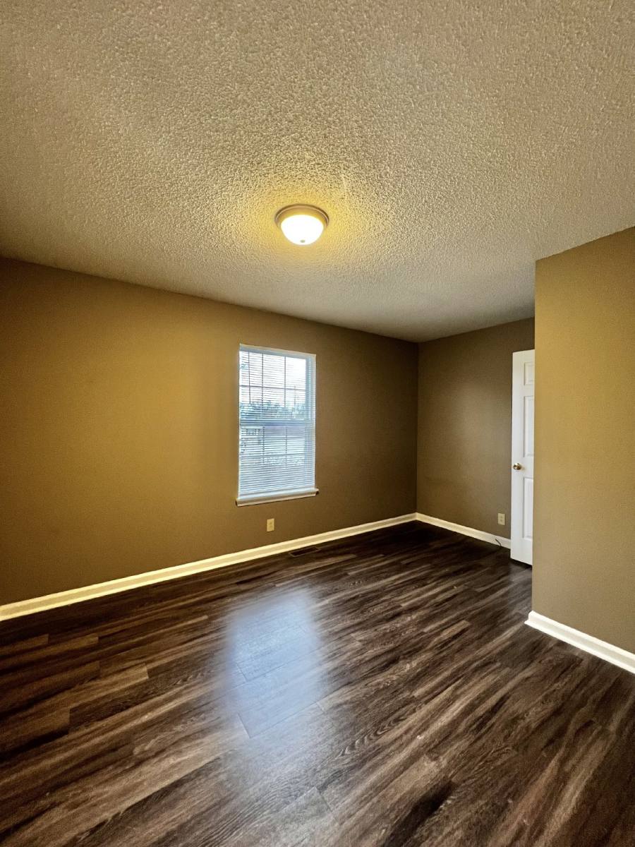 House for rent at 1005 Poppyseed Dr, Oak Grove, KY 42262