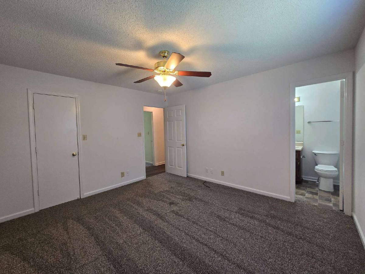 House for rent at 2408 N Ford St, Clarksville, TN 37042