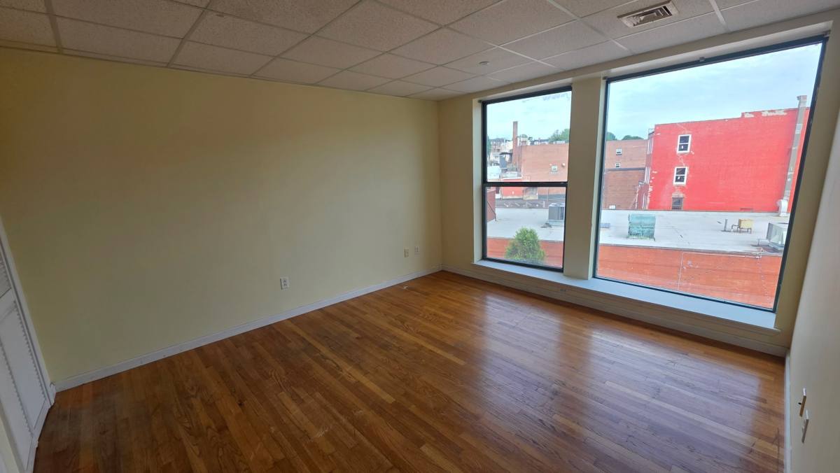 Apartment for rent at 16 Franklin St #404 B2-800, Norwich, CT 06360
