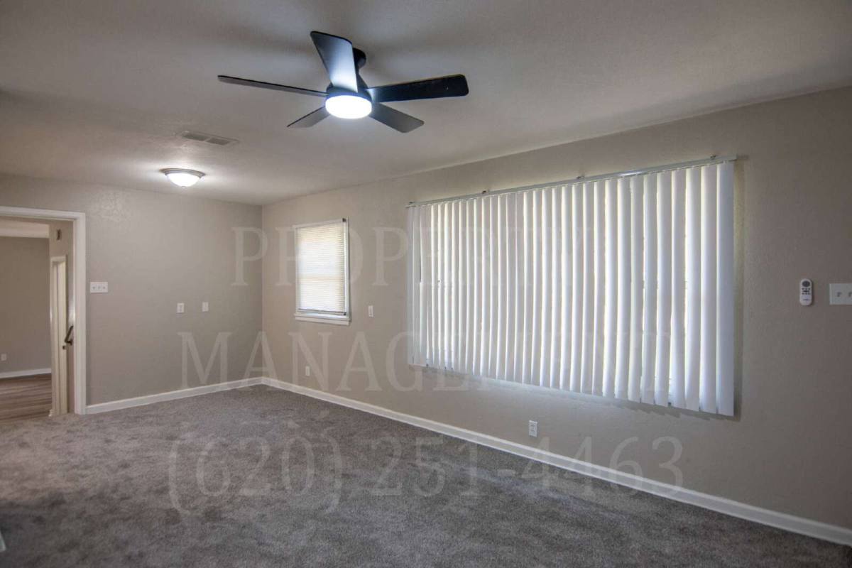 House for rent at 608 Waverly Way, Coffeyville, KS 67337