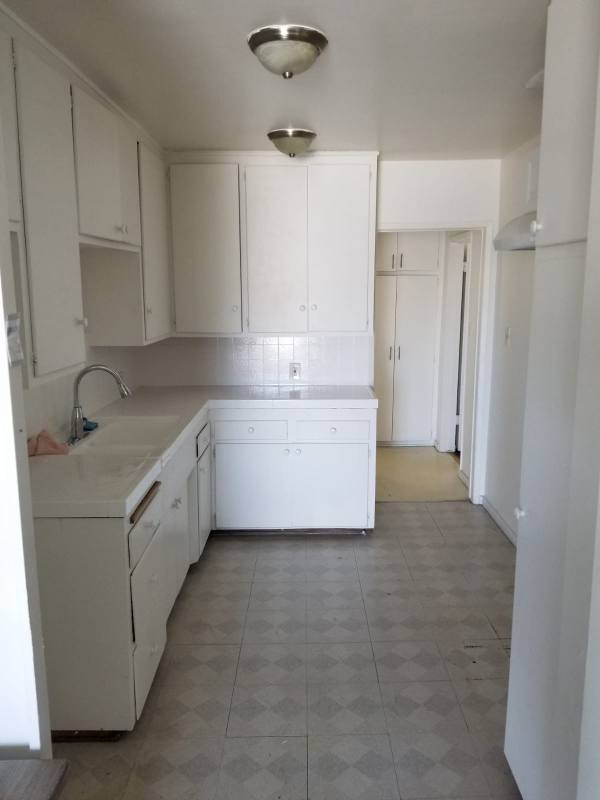 Apartment for rent at 14811 Vanowen St #3, Van Nuys, CA 91405