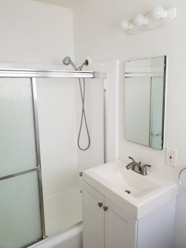 Apartment for rent at 14811 Vanowen St #3, Van Nuys, CA 91405