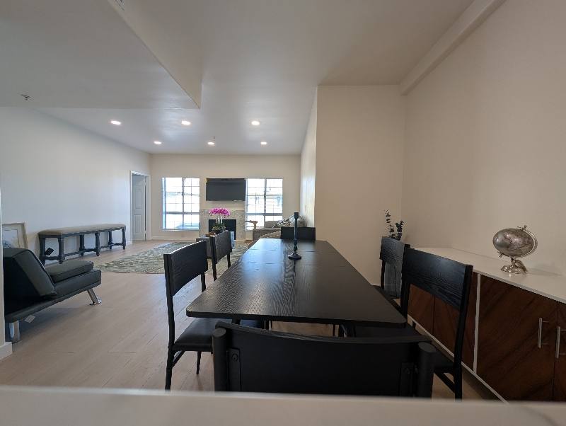 Condo for rent at 11035 Moorpark St, North Hollywood, CA 91602