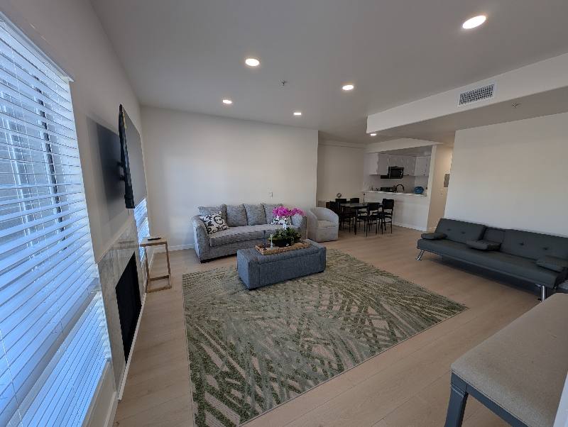 Condo for rent at 11035 Moorpark St, North Hollywood, CA 91602