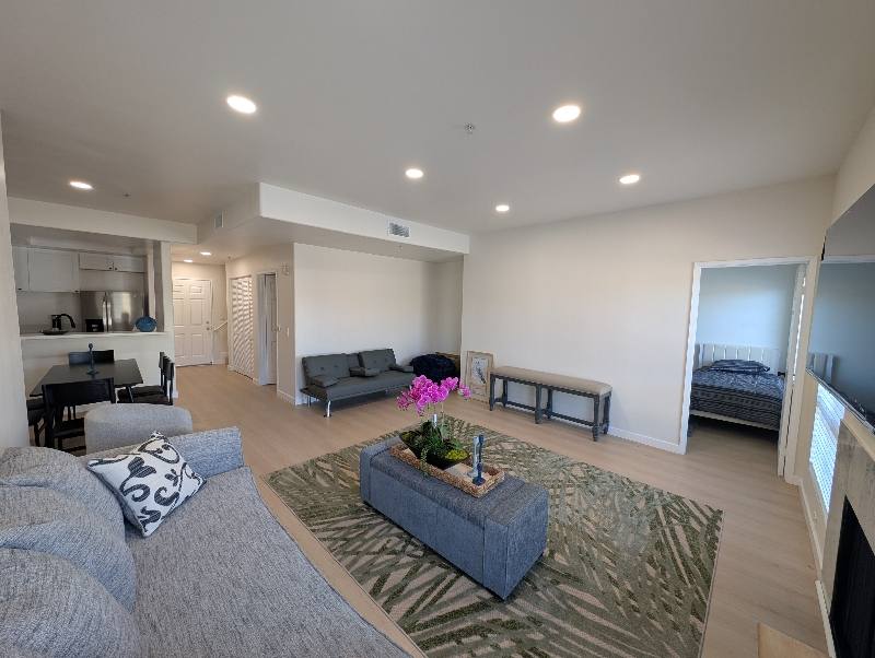 Condo for rent at 11035 Moorpark St, North Hollywood, CA 91602