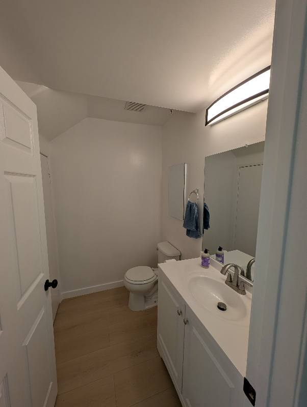 Condo for rent at 11035 Moorpark St, North Hollywood, CA 91602