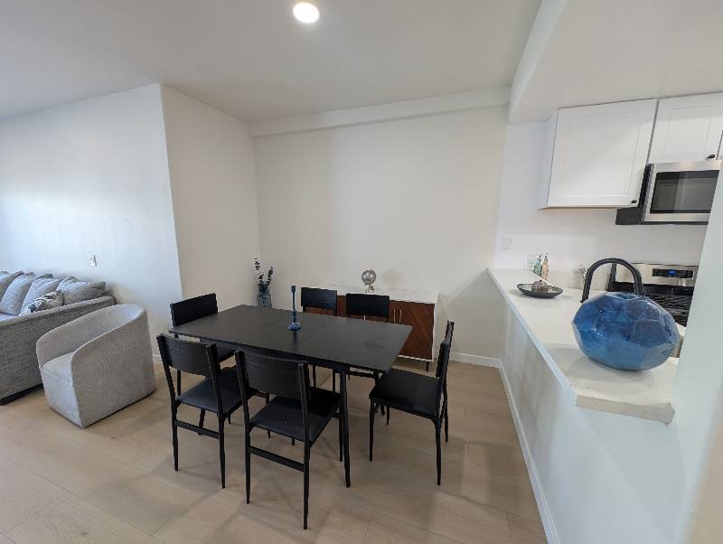 Condo for rent at 11035 Moorpark St, North Hollywood, CA 91602