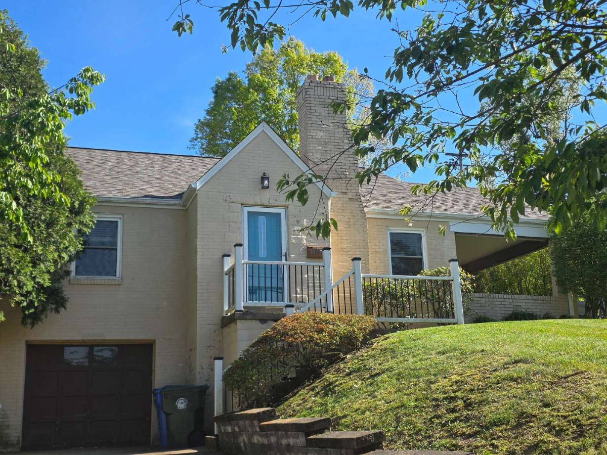 House for rent at 300 Maxwell Dr, Pittsburgh, PA 15236