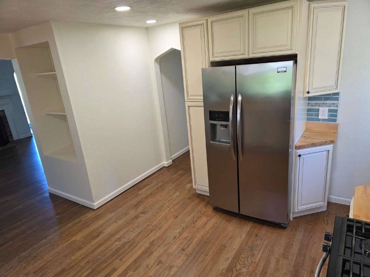 House for rent at 300 Maxwell Dr, Pittsburgh, PA 15236