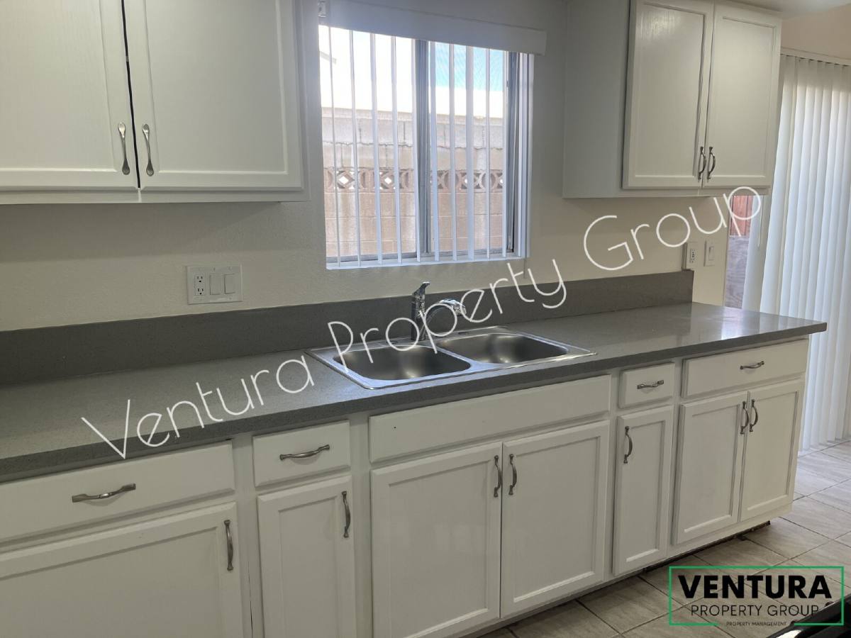Apartment for rent at 520 S I St #3, Oxnard, CA 93033