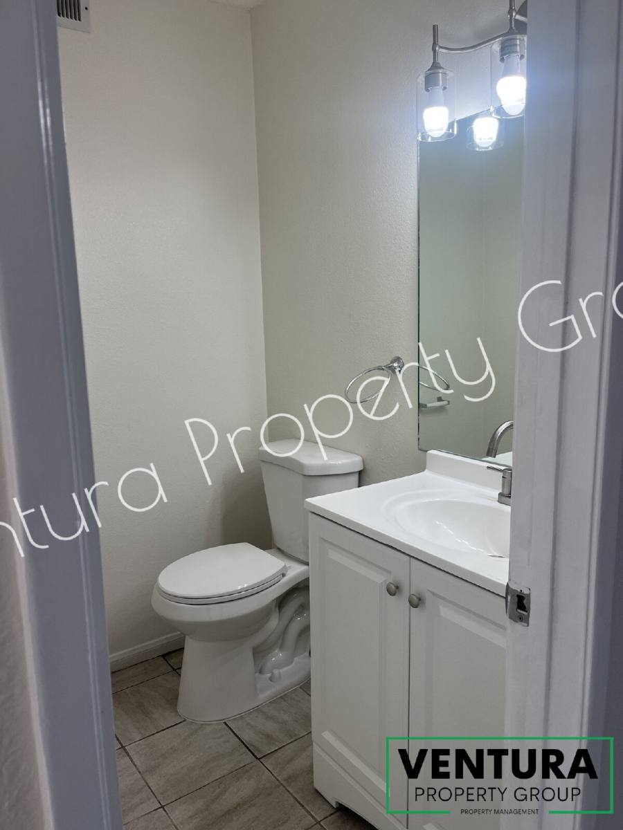 Apartment for rent at 520 S I St #3, Oxnard, CA 93033