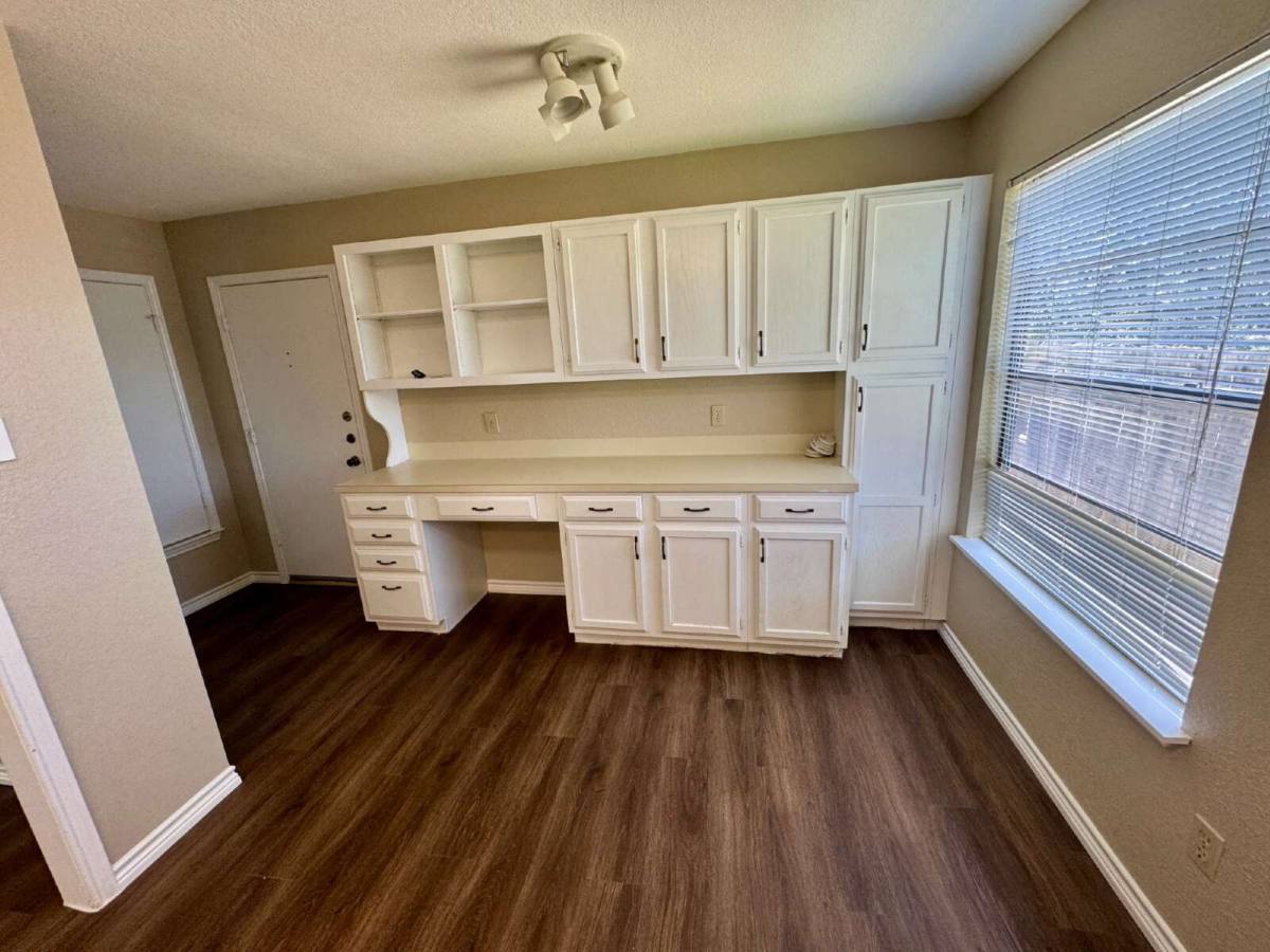 House for rent at 7206 Smokey Hill Rd, Austin, TX 78736