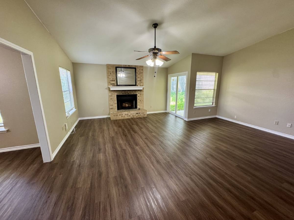 House for rent at 7206 Smokey Hill Rd, Austin, TX 78736